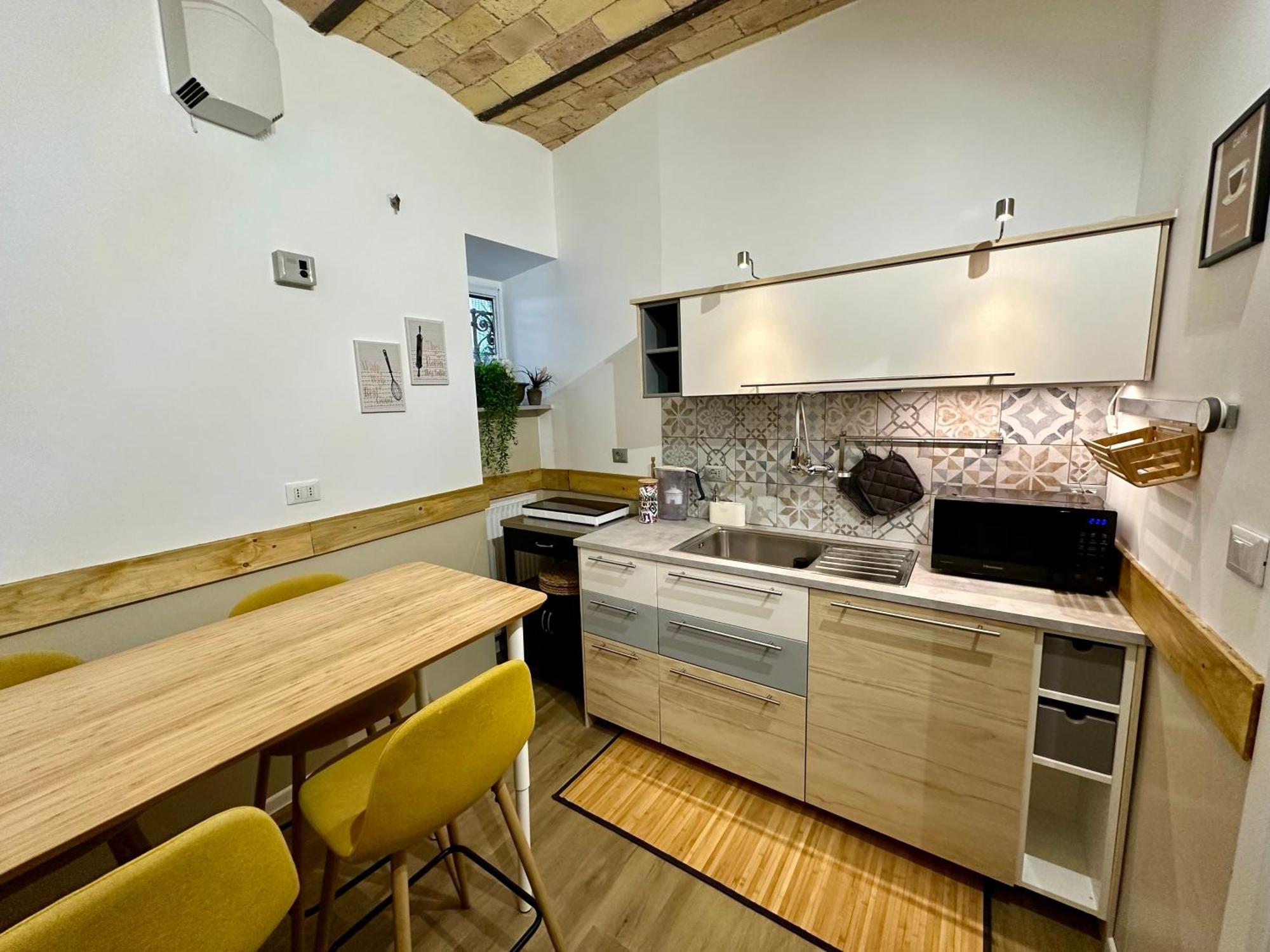 Casa Happya - Metro A - Central โรม ภายนอก รูปภาพ